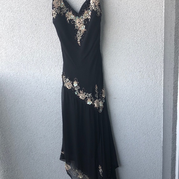 NEW WOMENS DRESS - Picture 2 of 9